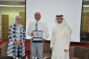 في محاضرة عن الطاقة النظيفة بجمعية المهندسين