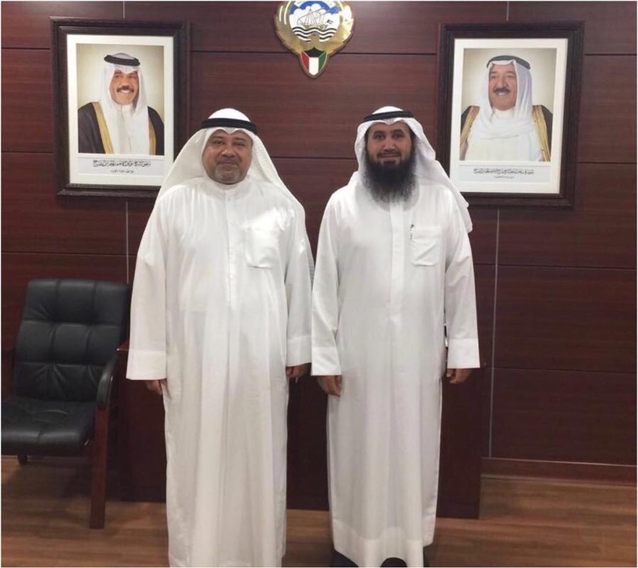 يعقد رئيس و أعضاء مجلس إدارة جمعية المهندسين مؤتمرا صحافيا