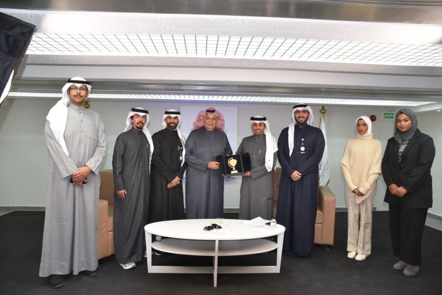 الديوانية الثقافية استضافت المهندس فؤاد  العون بحديث عن دور المهندس الكويتي بالمقاومة خلال فترة الغزو العراقي الغاشم