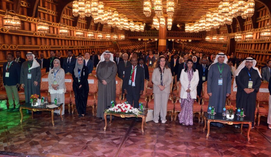 بالتعاون مع جمعية المهندسين الهندية بالكويت  الجمعية نظمت مؤتمر الاتجاهات الحديثة لتكنولوجيا التصنيع ودور  المهندسين في الحد من ظاهرة الاحتباس الحراري عالميا