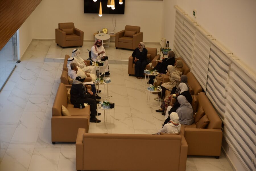 زوايا فكرية ونقاش مفتوح لرواية “حدائق النور”