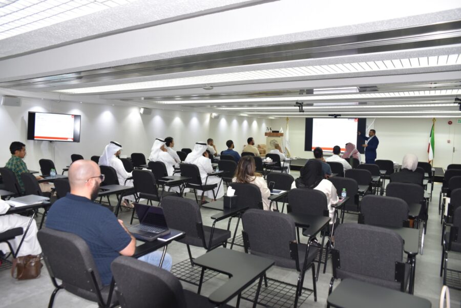 دورتان تدريبيتان في اطار دورات الصيف المجانية  إدارة المشروعات باستخدام البريميفيرا و ” إدارة المخاطر “