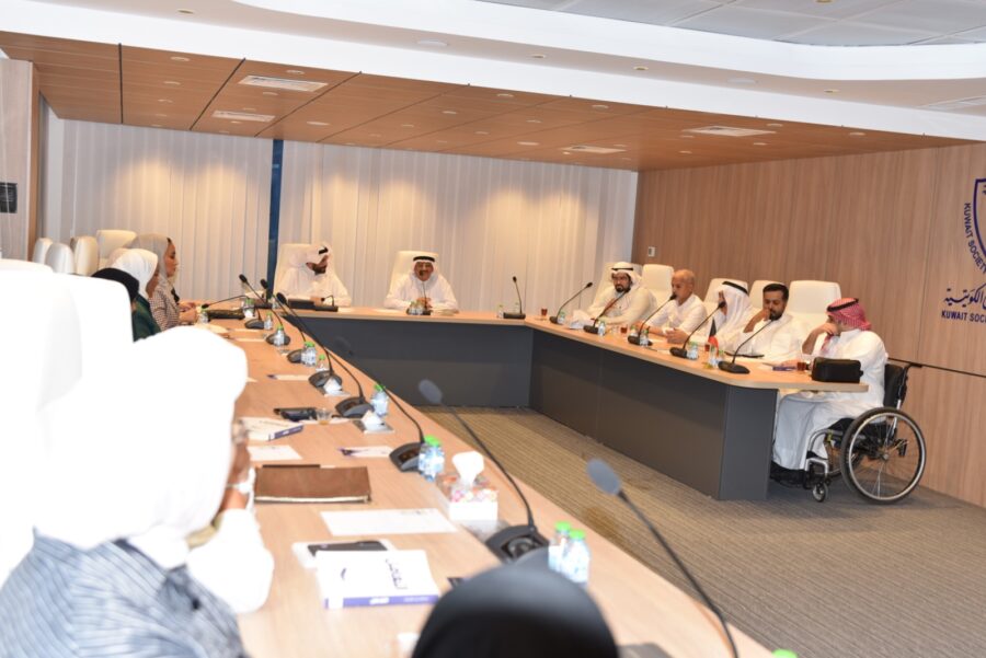 زوايا فكرية ناقش المهندس الكاتب  عبد الله عيد حول كتابه ” التغافل – راحة بال  “